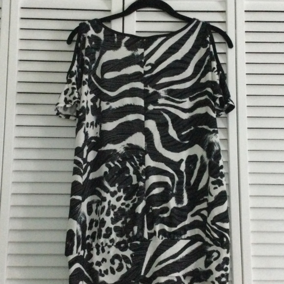 Fashion Bug Animal Print Cold Shoulder Tee with Silver Sequin Detail - Picture 3 of 3